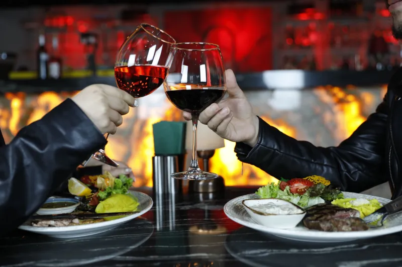 Same Place, Totally Different Night: How to Read a Venue's Vibe Before You Walk In