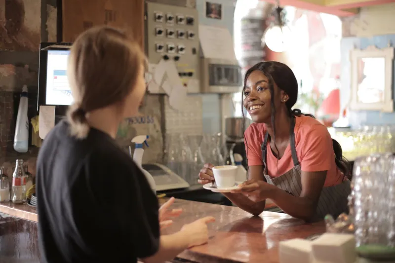 The Scuffed Diner vs. the Instagram Café: What Locals Actually Spend On Reveals Everything